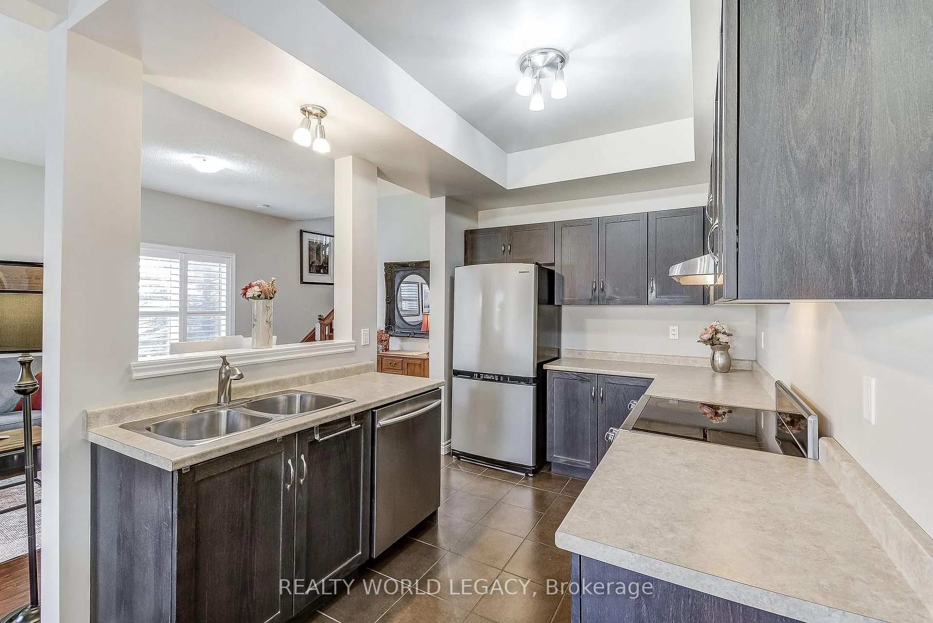 Photo 18 of 69 Myers Lane, Hamilton, Ancaster — HOMEH