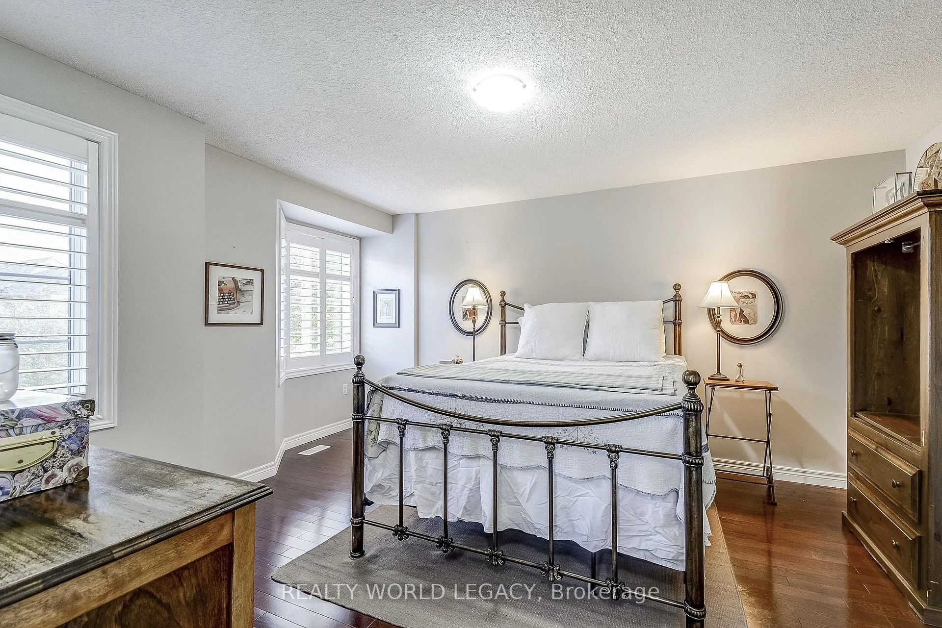 Photo 23 of 69 Myers Lane, Hamilton, Ancaster — HOMEH