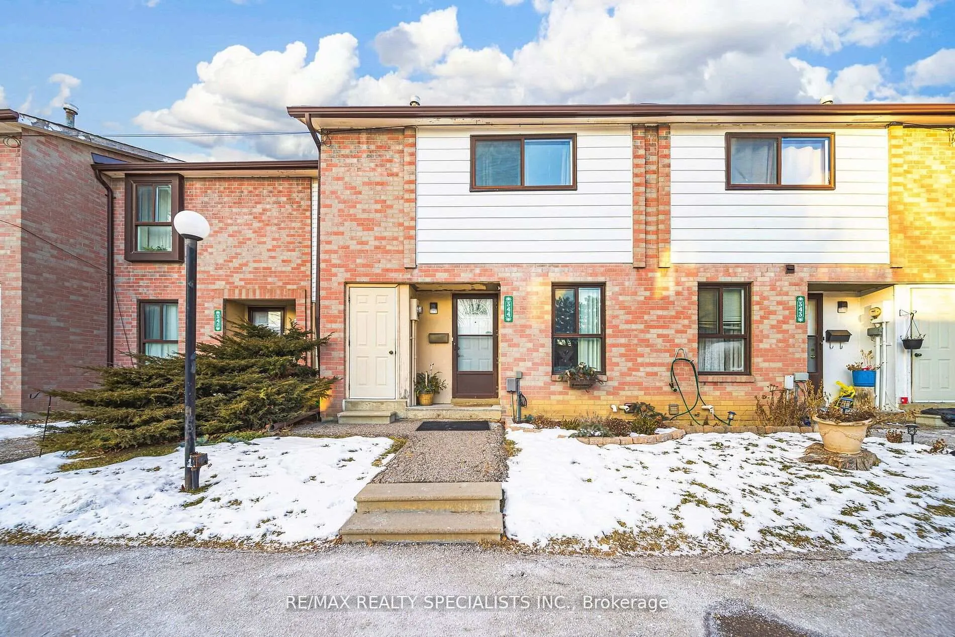 Photo 1 of 344 Fleetwood Crescent, Brampton, Southgate — HOMEH