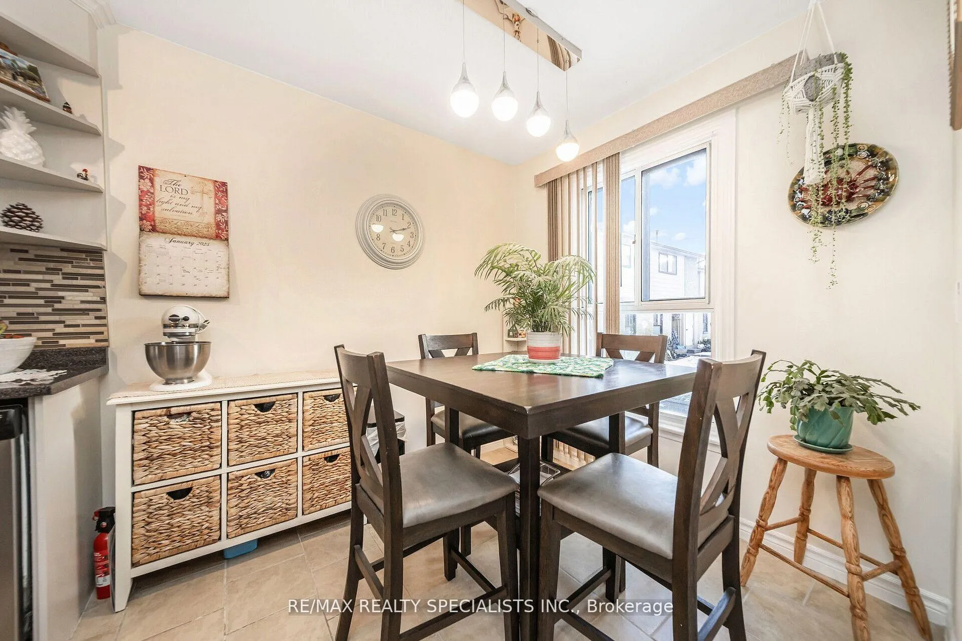 Photo 13 of 344 Fleetwood Crescent, Brampton, Southgate — HOMEH