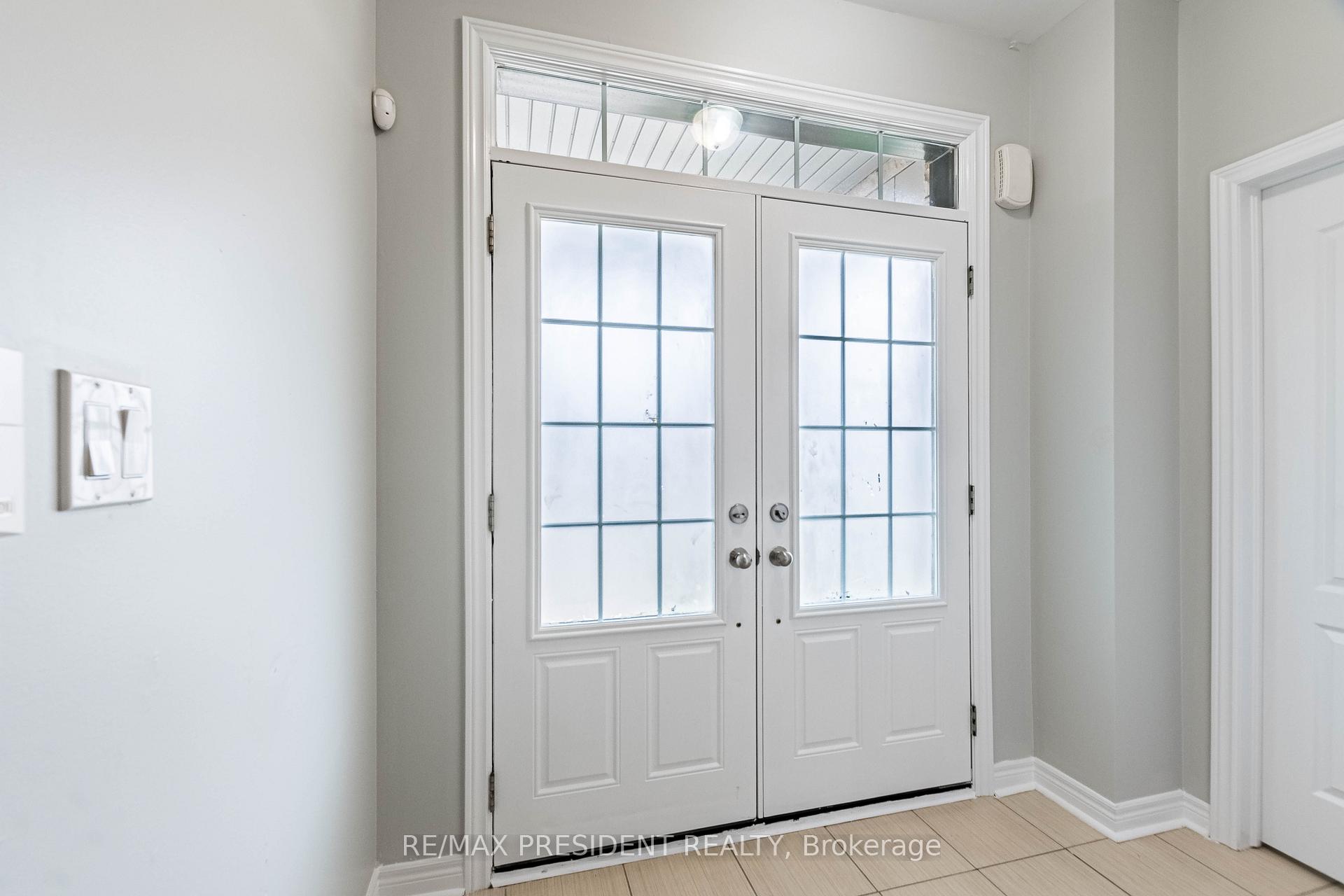 Photo 5 of 77 Zelda Road, Brampton, Sandringham-Wellington North — HOMEH