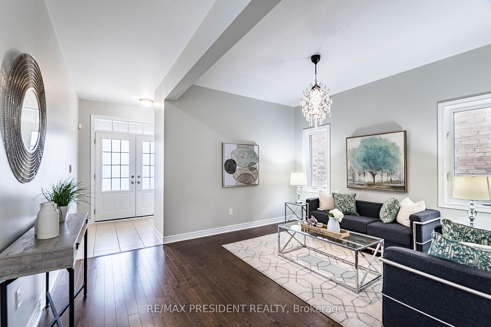 Photo 7 of 77 Zelda Road, Brampton, Sandringham-Wellington North — HOMEH