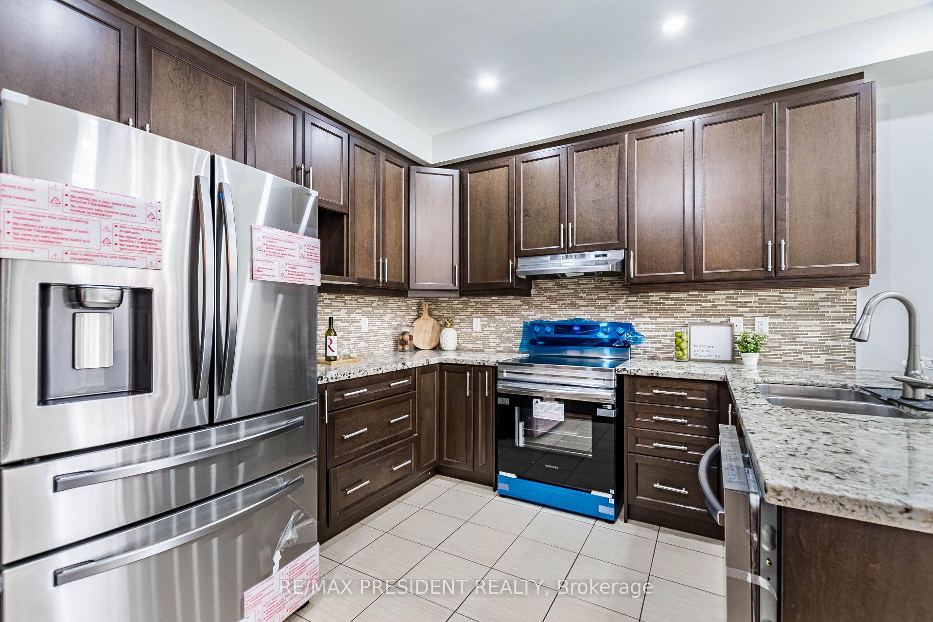 Photo 16 of 77 Zelda Road, Brampton, Sandringham-Wellington North — HOMEH