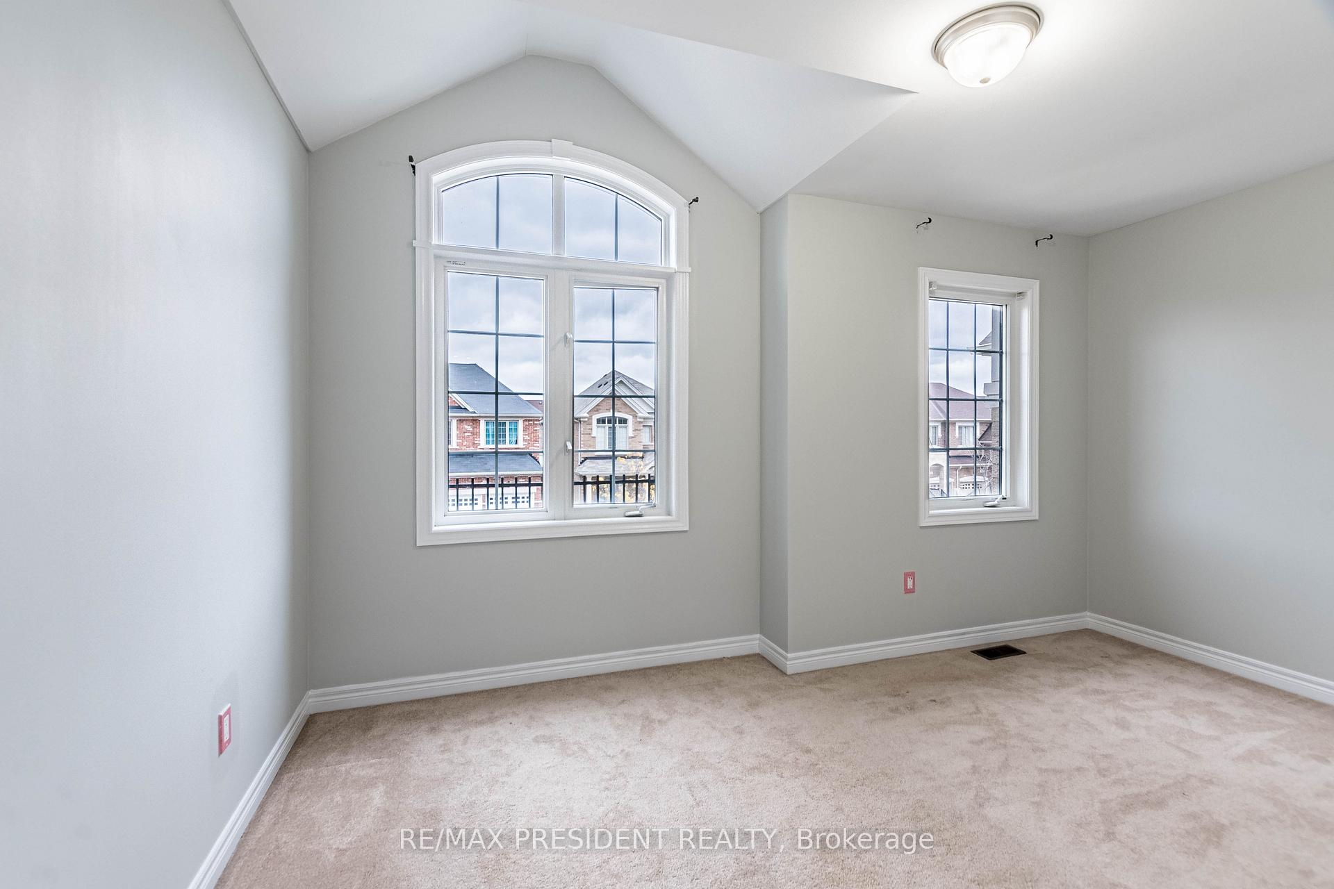 Photo 31 of 77 Zelda Road, Brampton, Sandringham-Wellington North — HOMEH