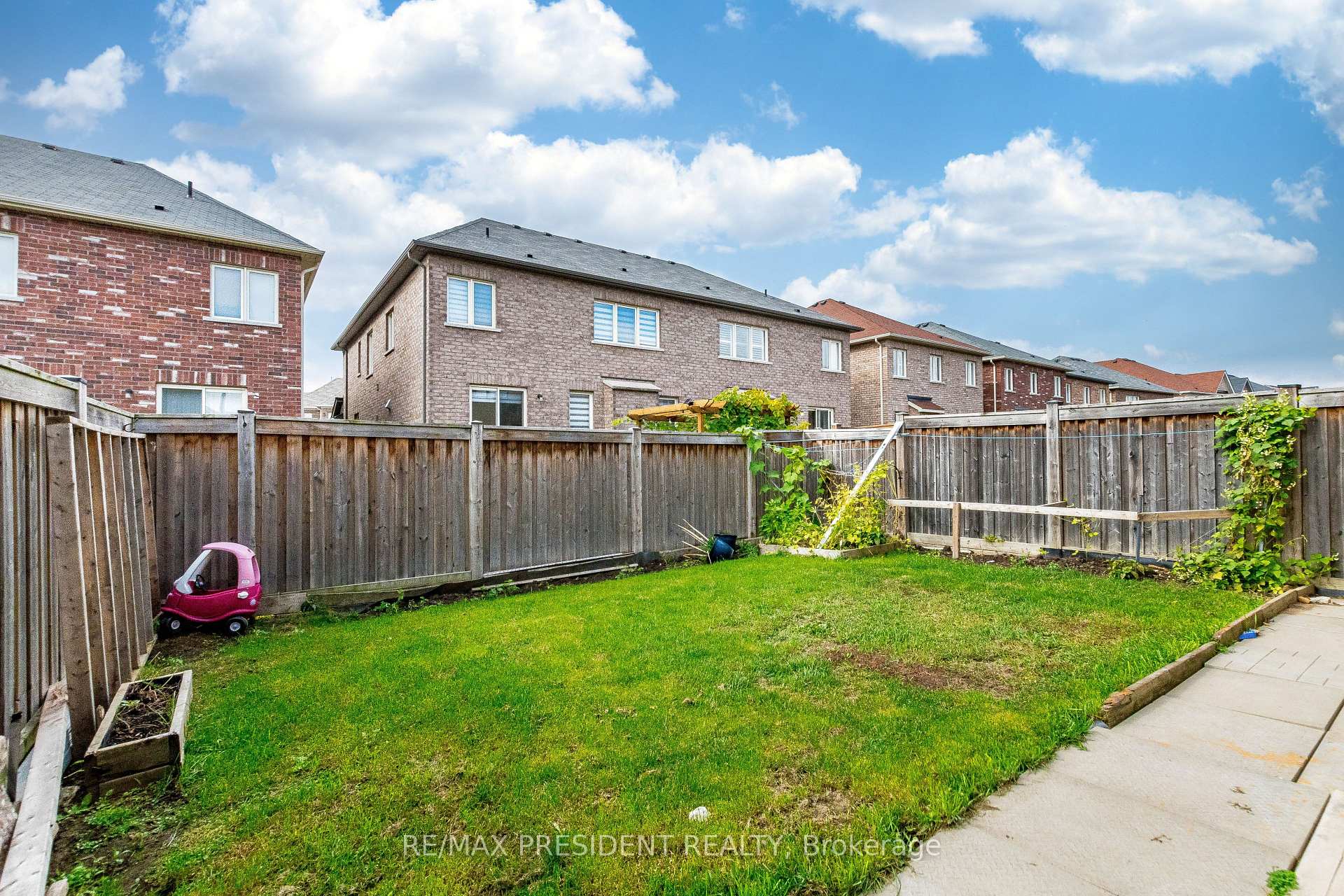 Photo 47 of 77 Zelda Road, Brampton, Sandringham-Wellington North — HOMEH