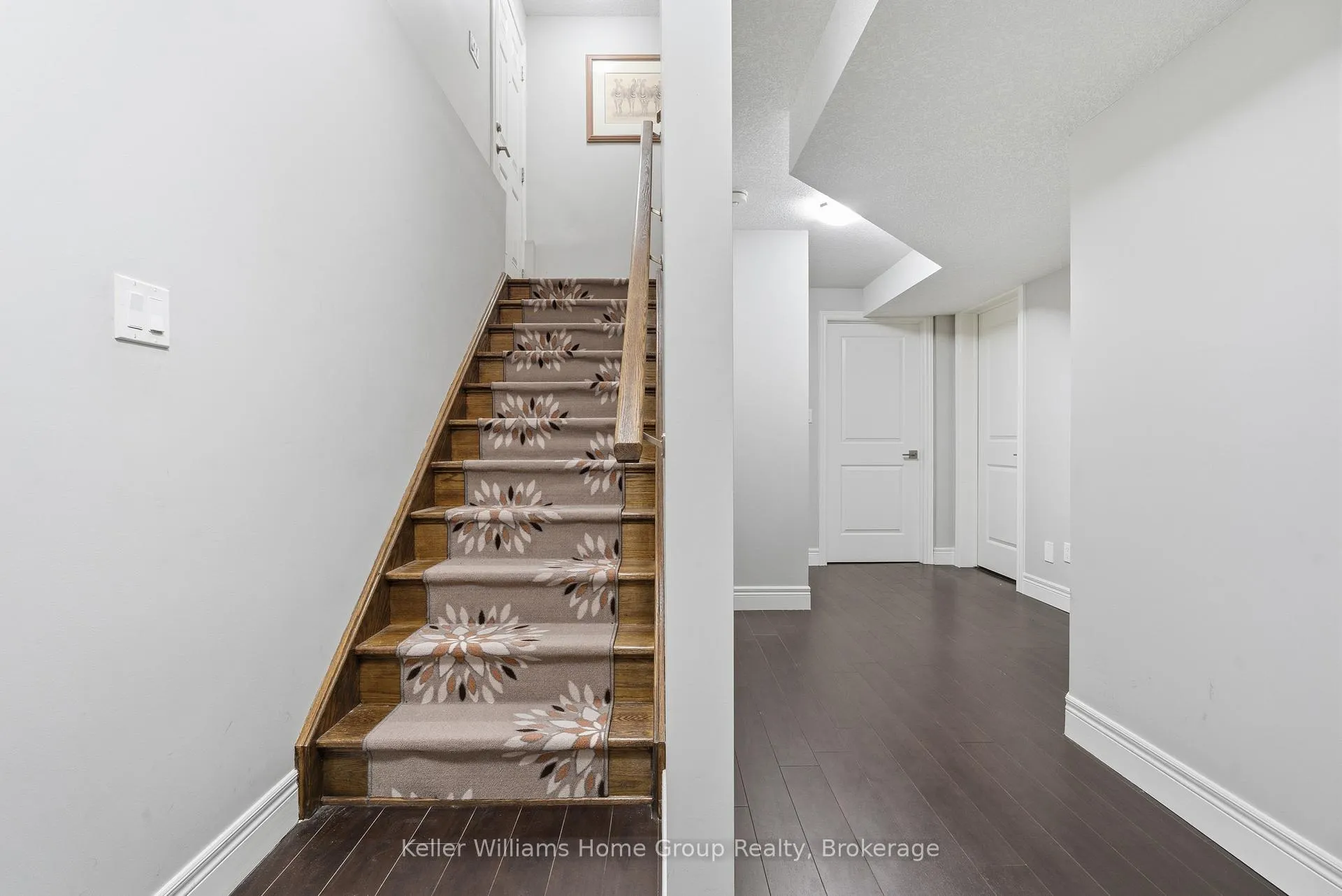 Photo 4 of Unit Lower, 115 Dallan Drive, Guelph, Pineridge/Westminster Woods — HOMEH