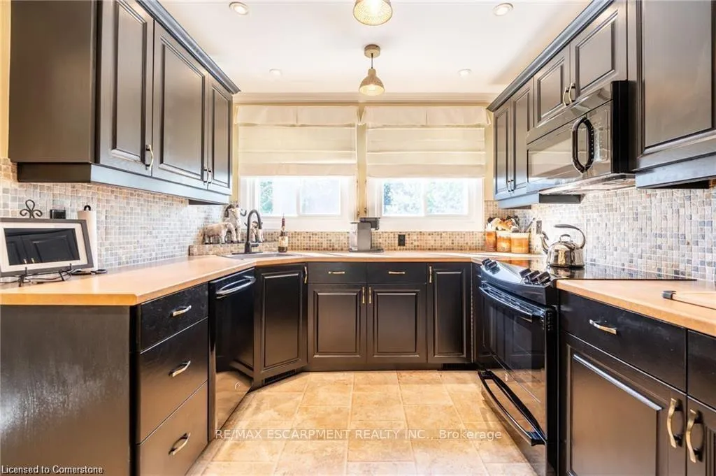 Photo 14 of 89 Larraine Avenue, Hamilton, Dundas — HOMEH