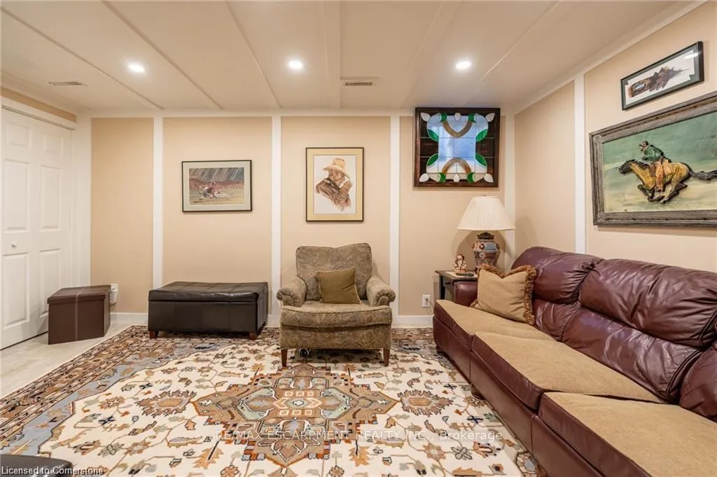 Photo 34 of 89 Larraine Avenue, Hamilton, Dundas — HOMEH