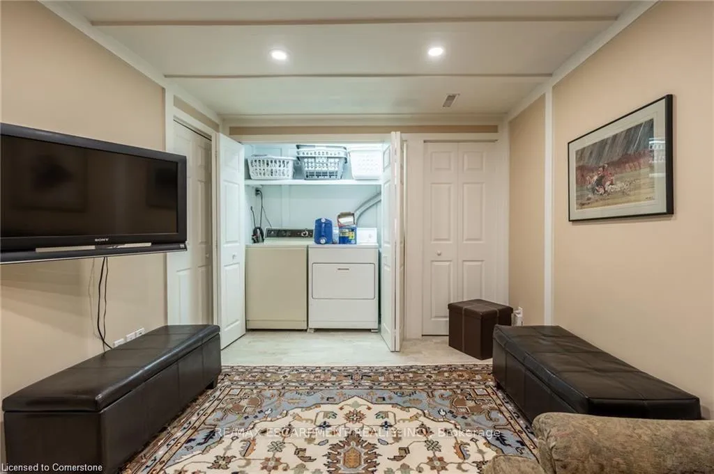 Photo 36 of 89 Larraine Avenue, Hamilton, Dundas — HOMEH