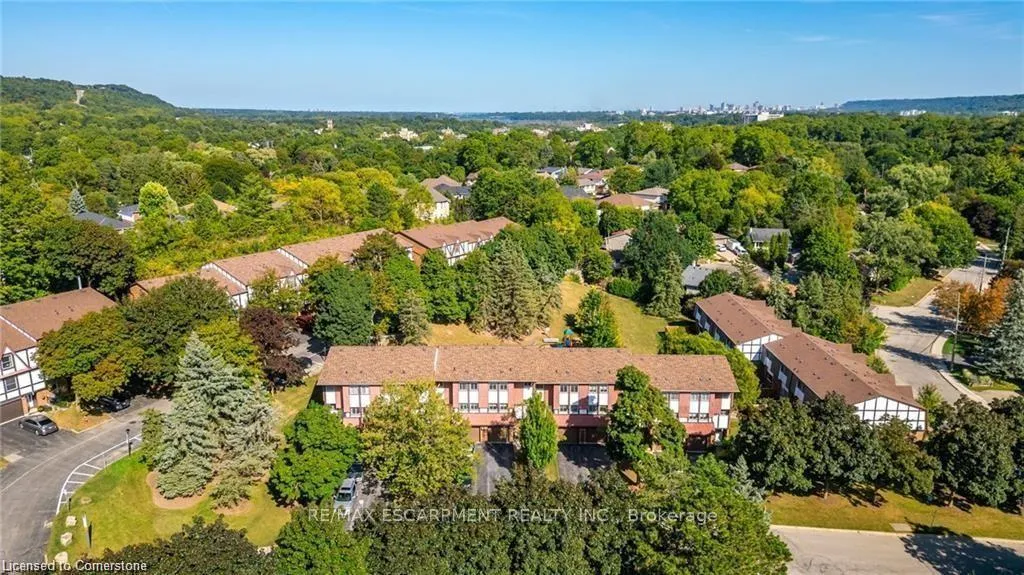 Photo 49 of 89 Larraine Avenue, Hamilton, Dundas — HOMEH