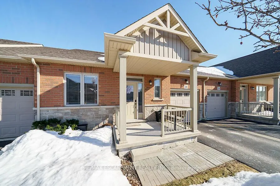 Photo 1 of 26 Ecker Lane, Hamilton, Binbrook — HOMEH