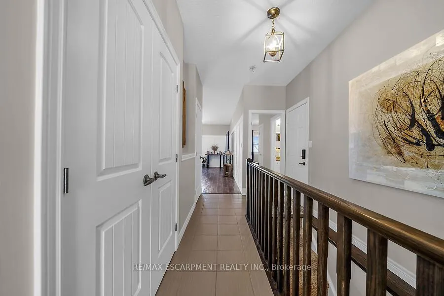 Photo 6 of 26 Ecker Lane, Hamilton, Binbrook — HOMEH