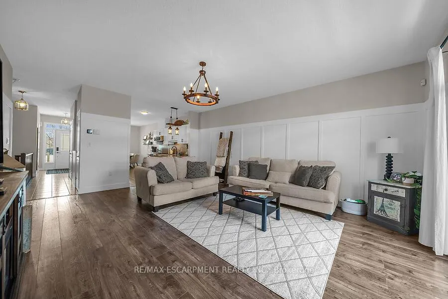 Photo 15 of 26 Ecker Lane, Hamilton, Binbrook — HOMEH