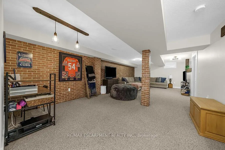Photo 23 of 26 Ecker Lane, Hamilton, Binbrook — HOMEH