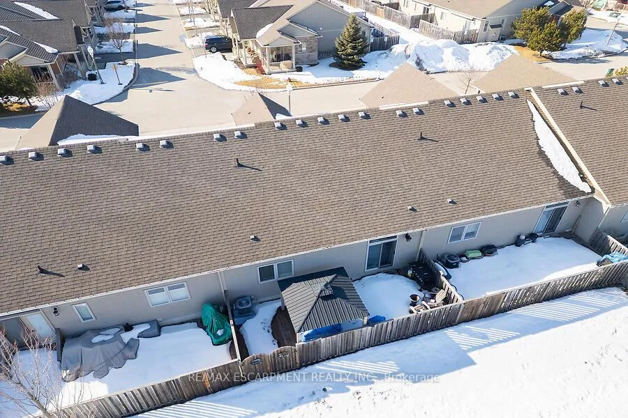 Photo 30 of 26 Ecker Lane, Hamilton, Binbrook — HOMEH