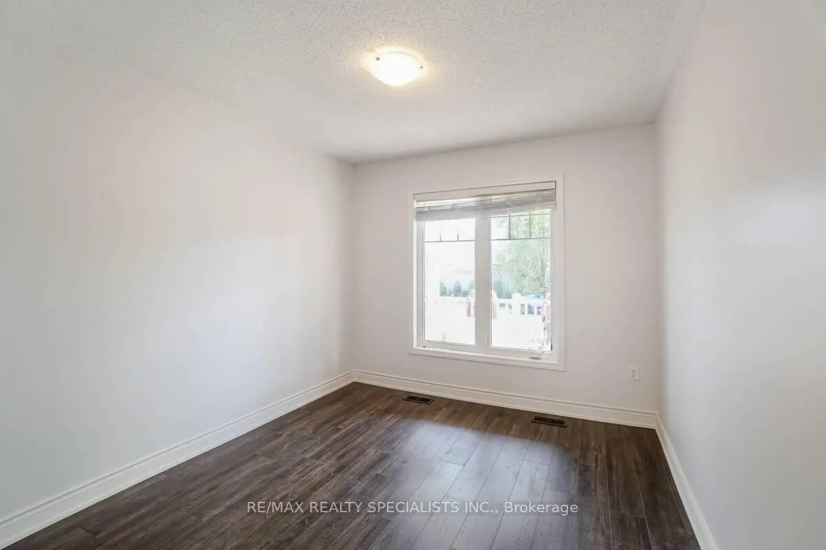 Photo 5 of 475 Zuest Crescent, Milton, Willmott — HOMEH