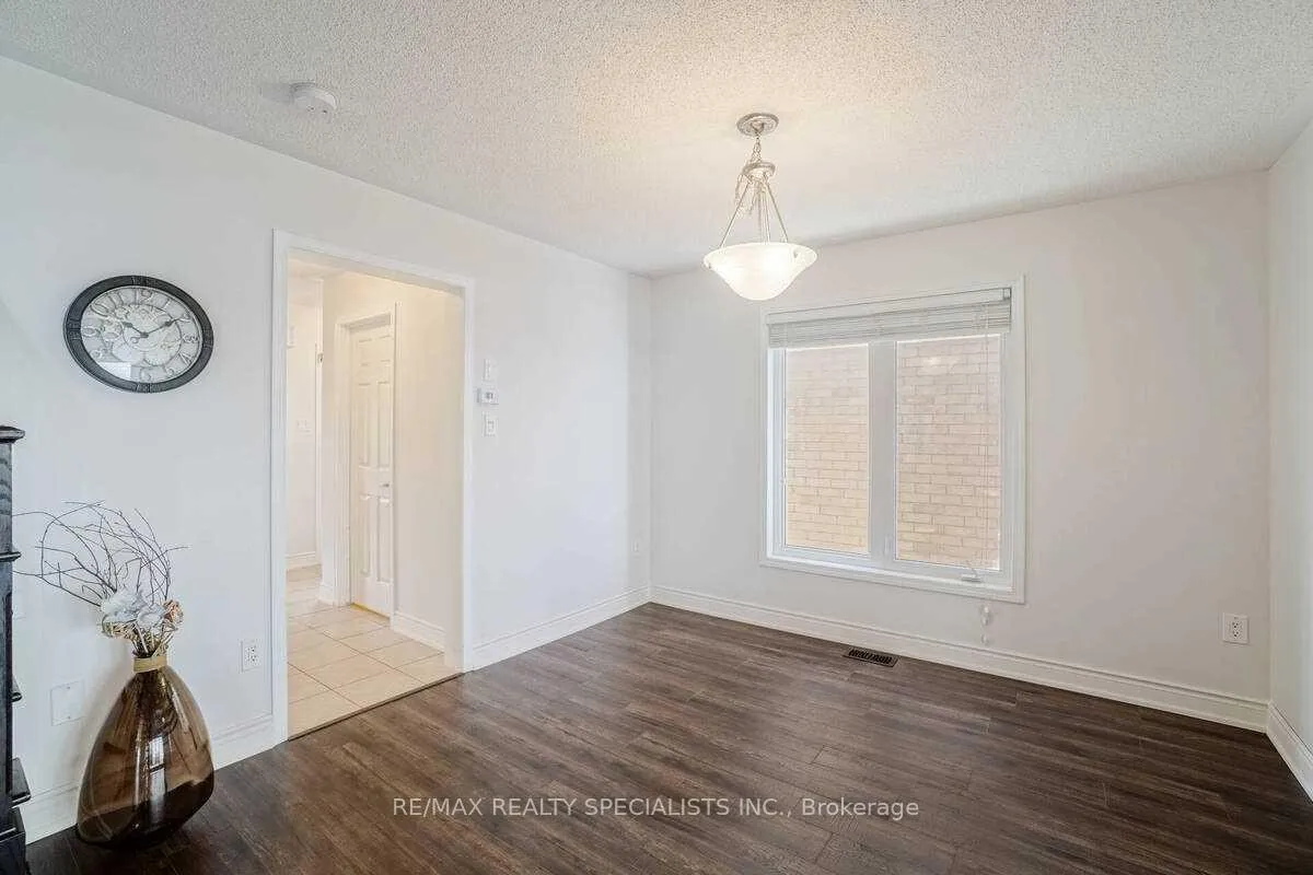 Photo 6 of 475 Zuest Crescent, Milton, Willmott — HOMEH