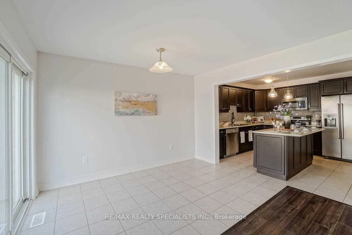 Photo 12 of 475 Zuest Crescent, Milton, Willmott — HOMEH