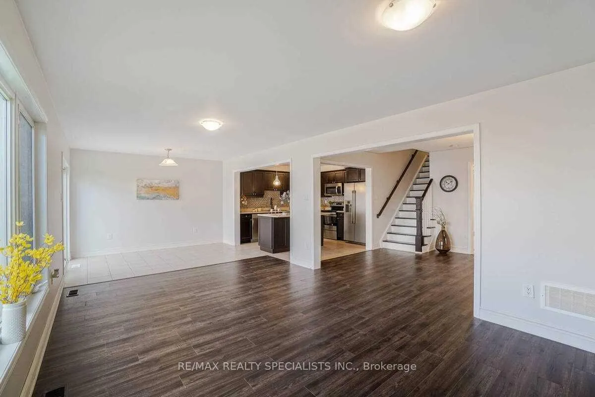 Photo 15 of 475 Zuest Crescent, Milton, Willmott — HOMEH