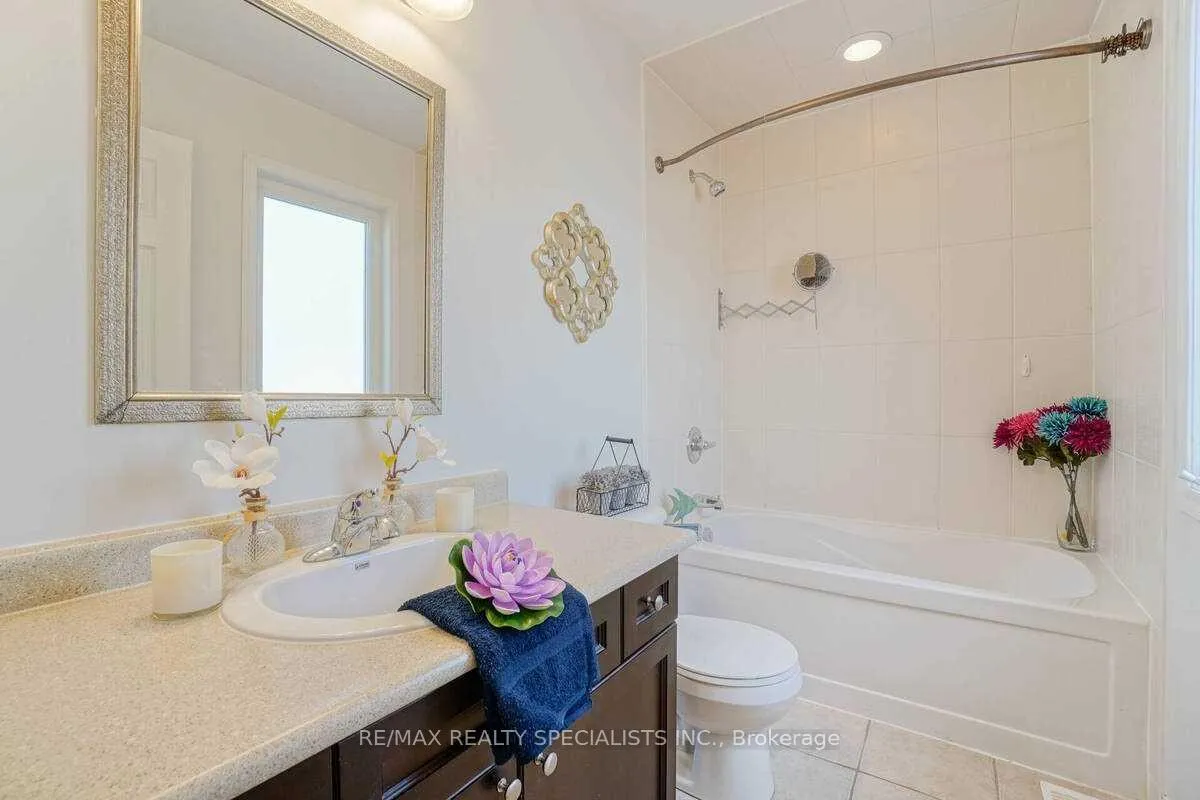 Photo 22 of 475 Zuest Crescent, Milton, Willmott — HOMEH