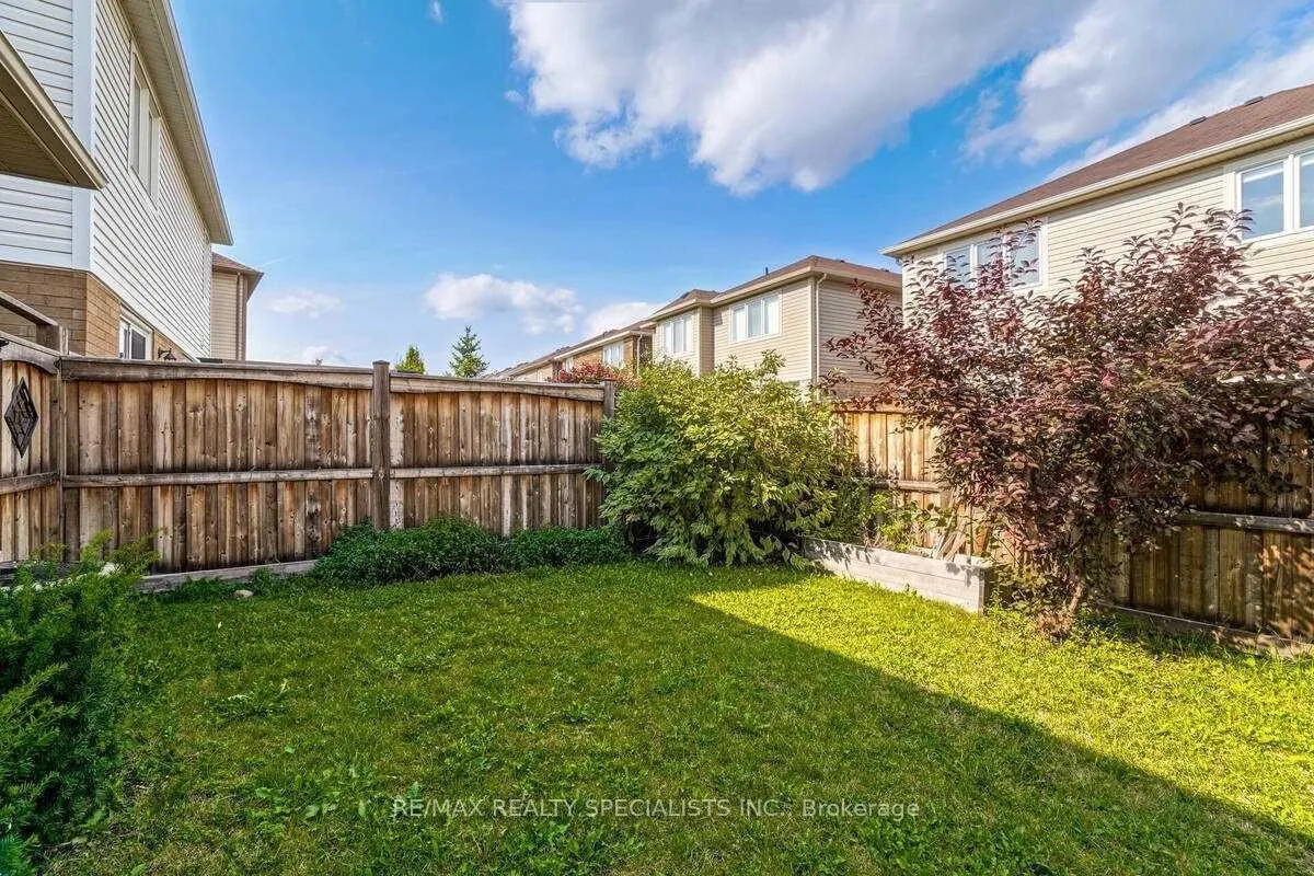 Photo 30 of 475 Zuest Crescent, Milton, Willmott — HOMEH