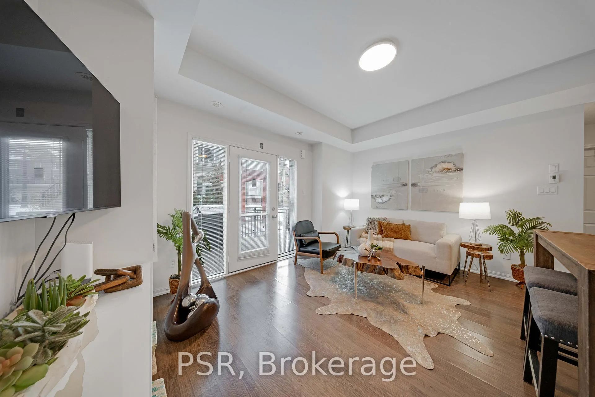 Photo 8 of 83 Burton Howard Drive, Aurora, Bayview Northeast — HOMEH