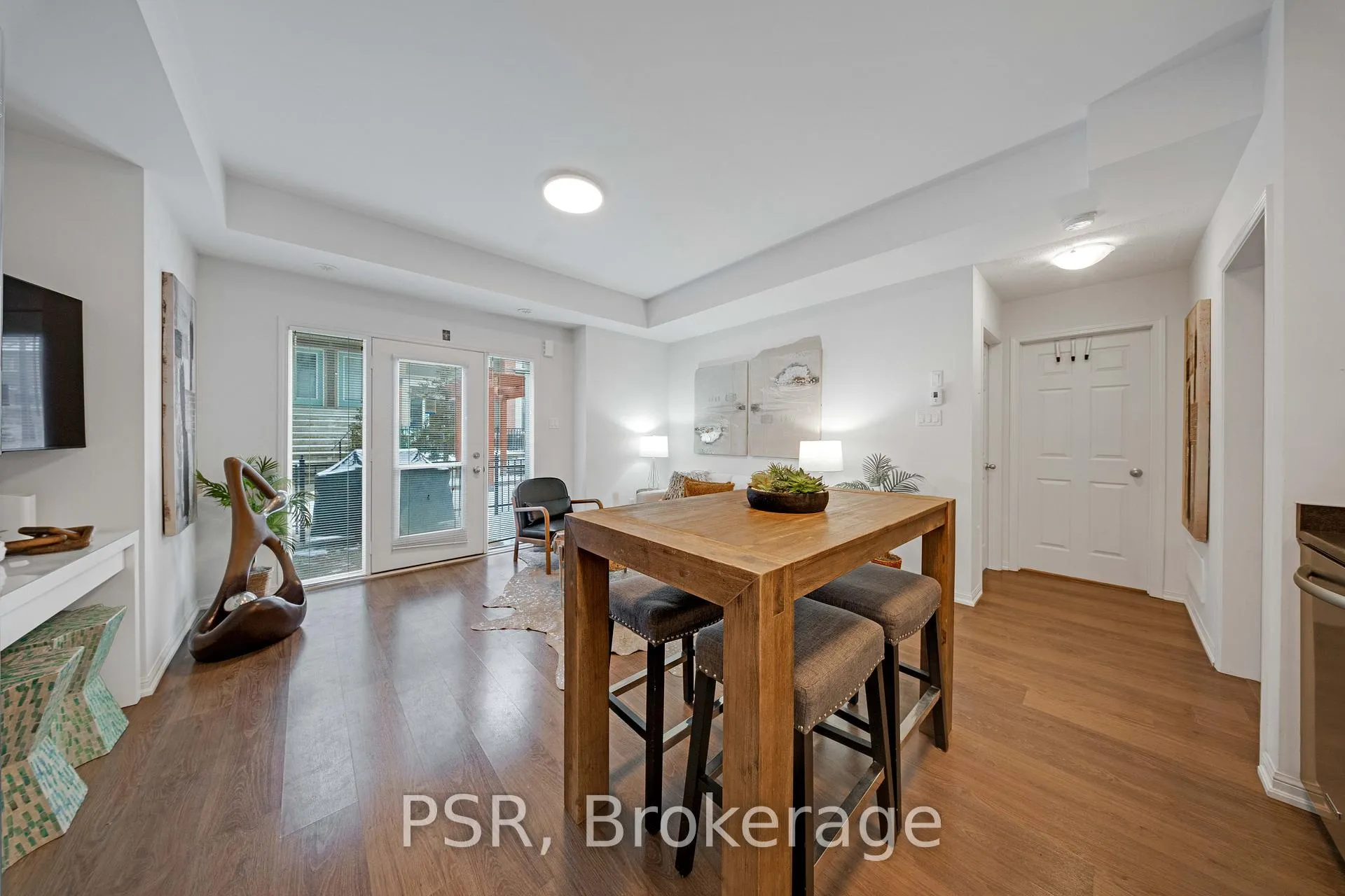Photo 12 of 83 Burton Howard Drive, Aurora, Bayview Northeast — HOMEH