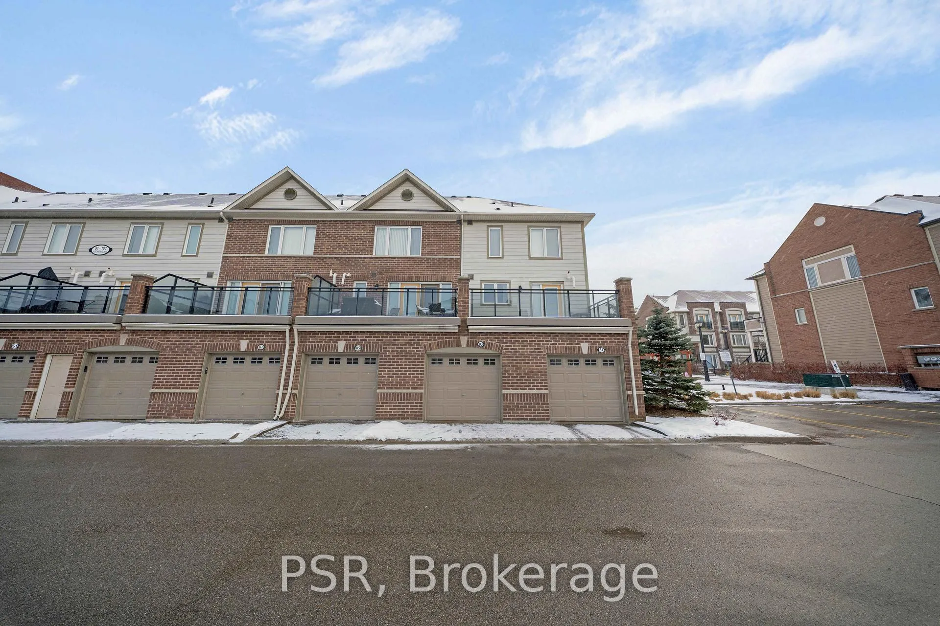 Photo 21 of 83 Burton Howard Drive, Aurora, Bayview Northeast — HOMEH