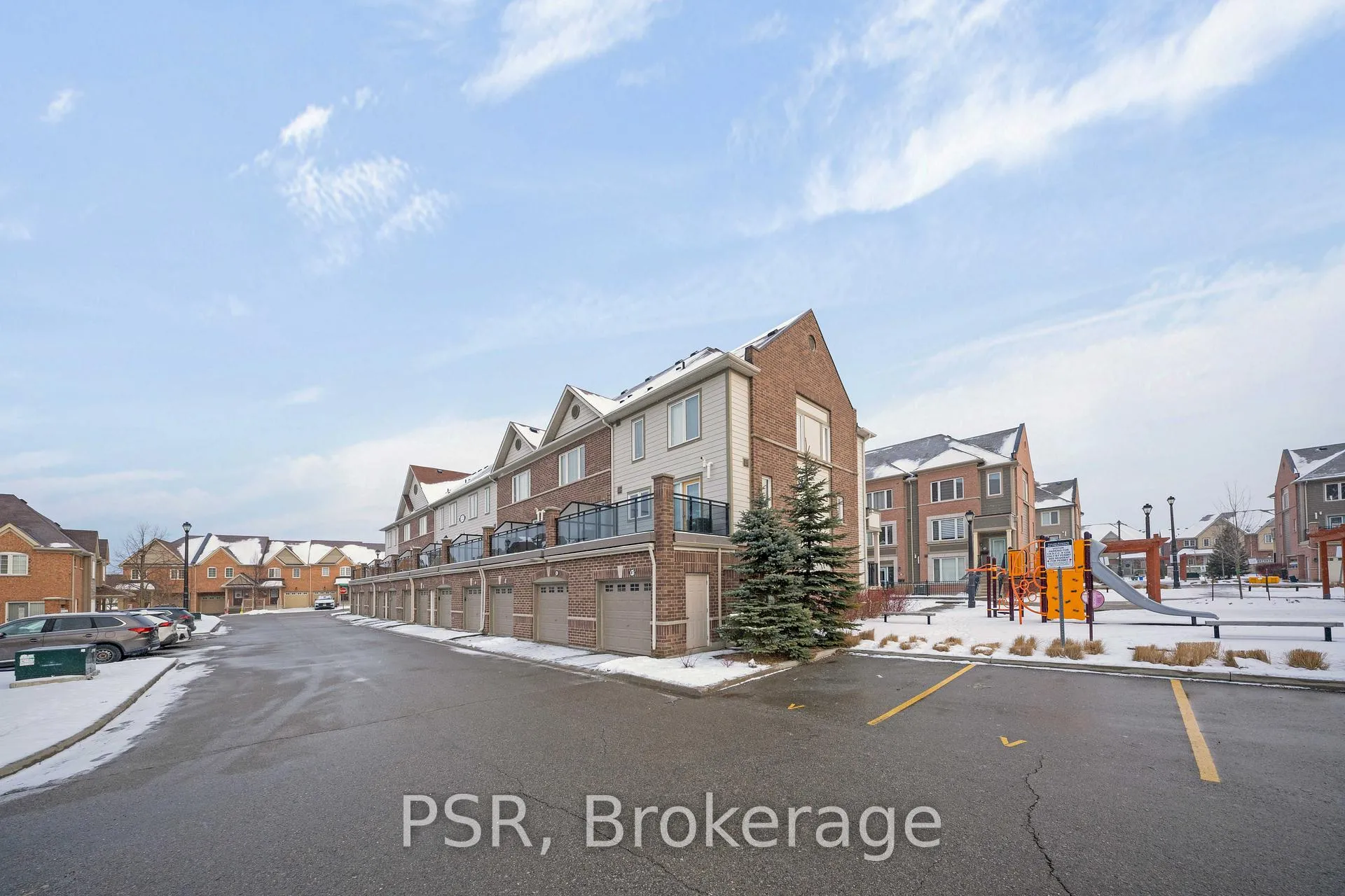 Photo 23 of 83 Burton Howard Drive, Aurora, Bayview Northeast — HOMEH