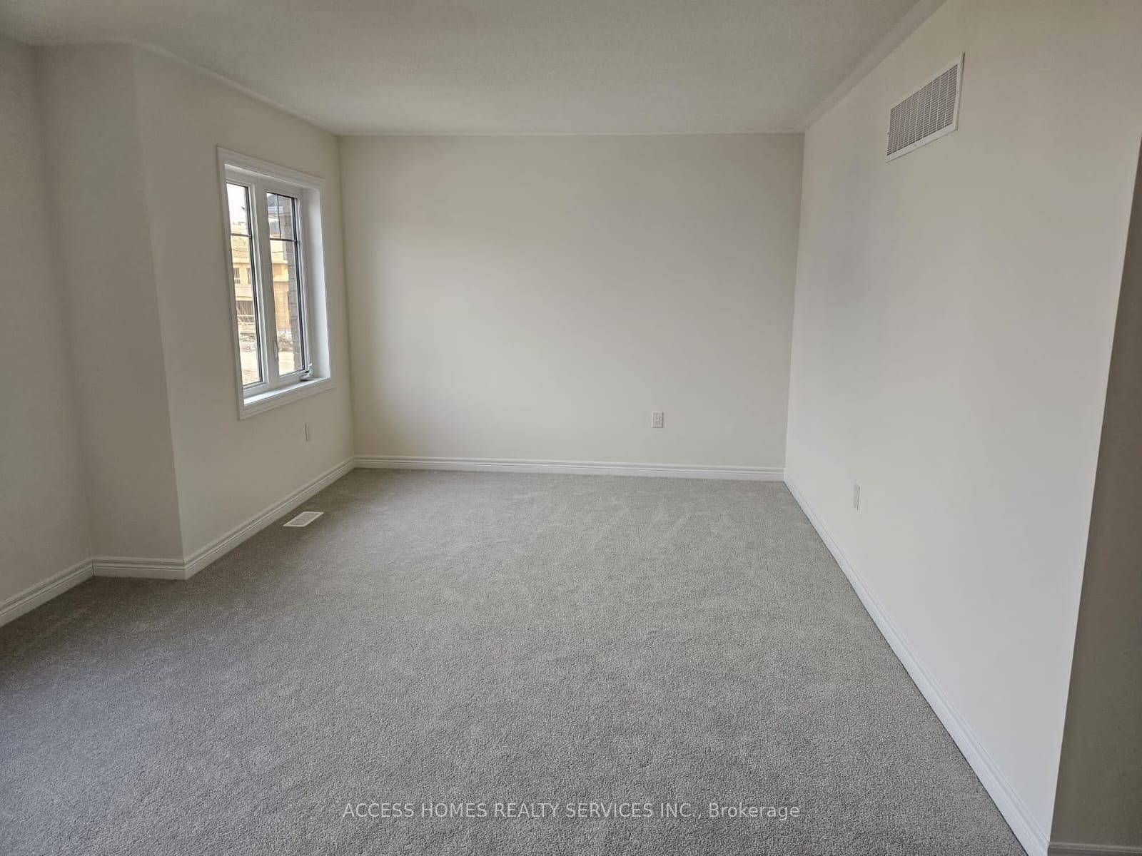 Photo 7 of 3918 Koenig Road, Burlington, Alton — HOMEH