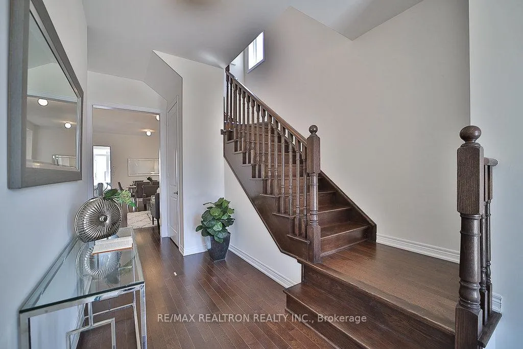 Photo 4 of 2105 Coppermine Street, Oshawa, Kedron — HOMEH