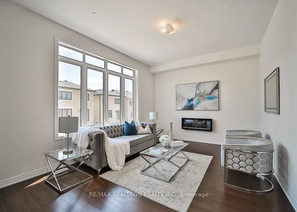 Photo 7 of 2105 Coppermine Street, Oshawa, Kedron — HOMEH