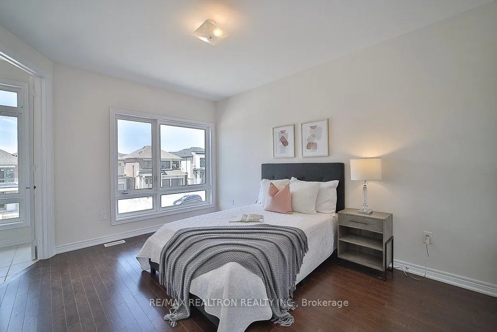 Photo 16 of 2105 Coppermine Street, Oshawa, Kedron — HOMEH