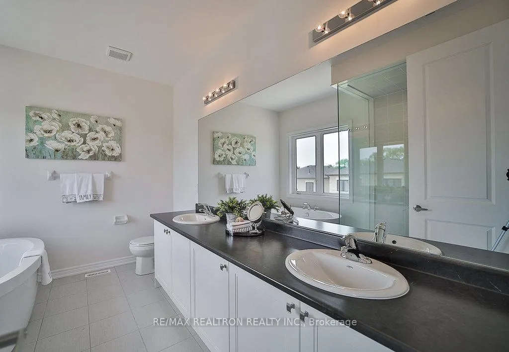 Photo 21 of 2105 Coppermine Street, Oshawa, Kedron — HOMEH