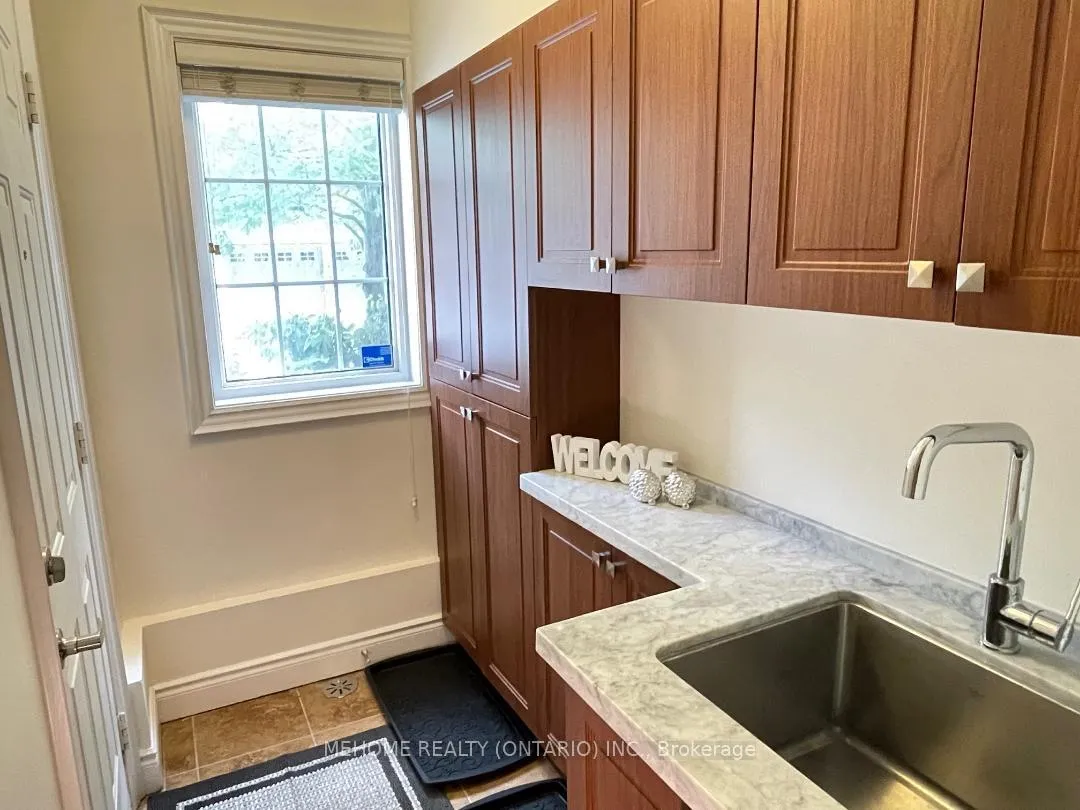 Photo 18 of 190 Legends Way, Markham, Unionville — HOMEH