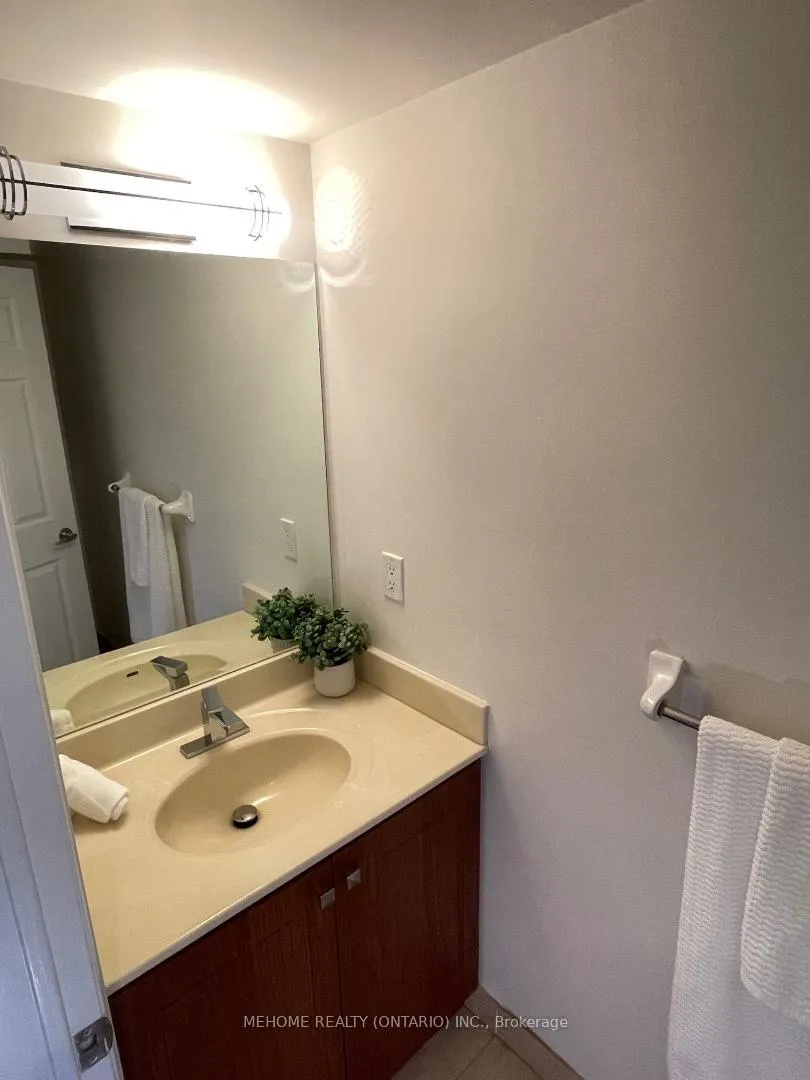Photo 19 of 190 Legends Way, Markham, Unionville — HOMEH