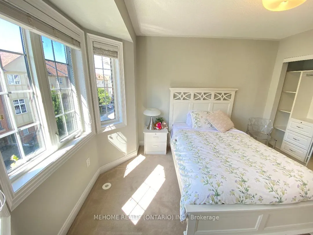 Photo 27 of 190 Legends Way, Markham, Unionville — HOMEH
