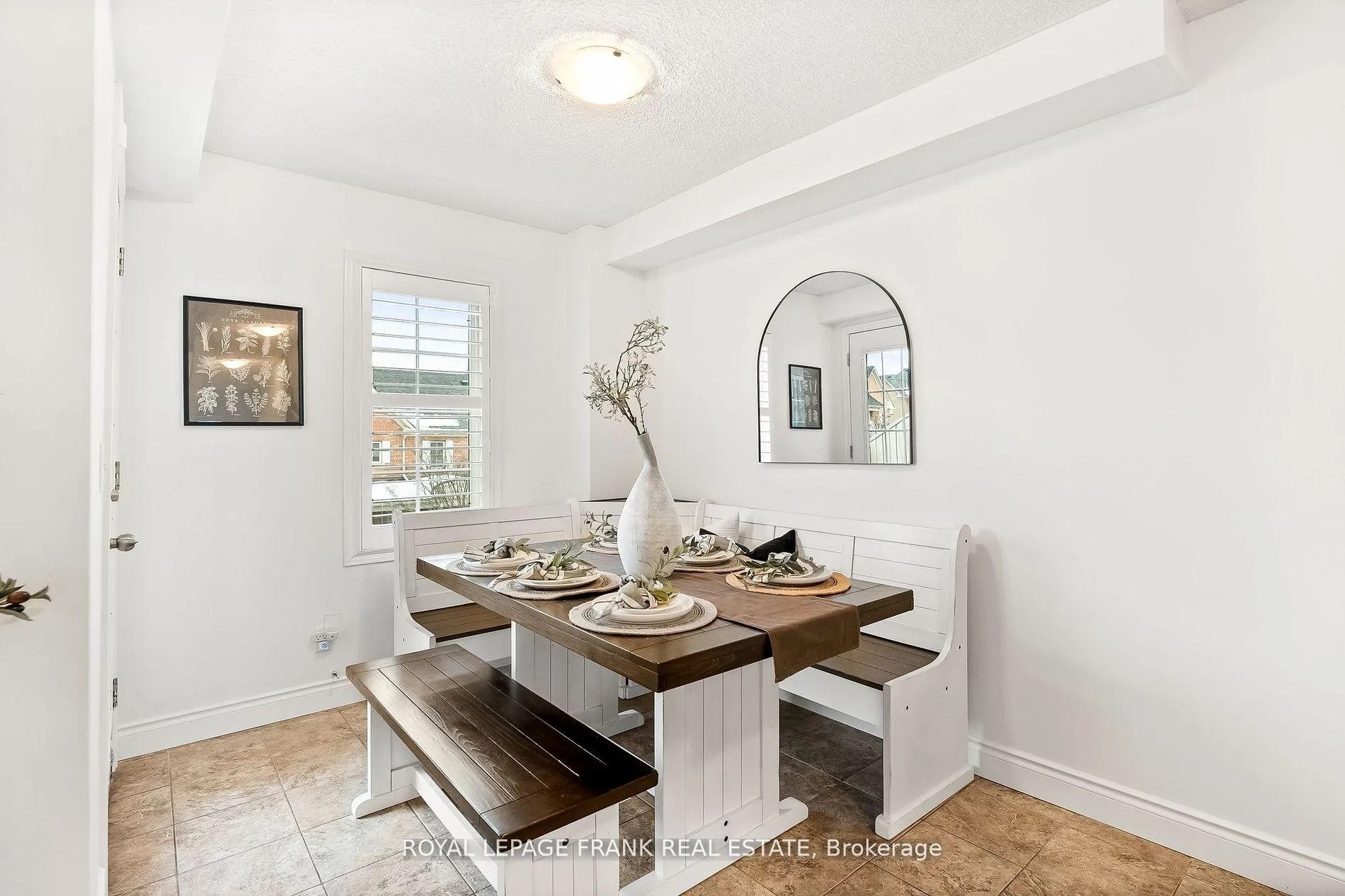 Photo 13 of 65 Sprucedale Way, Whitby, Pringle Creek — HOMEH