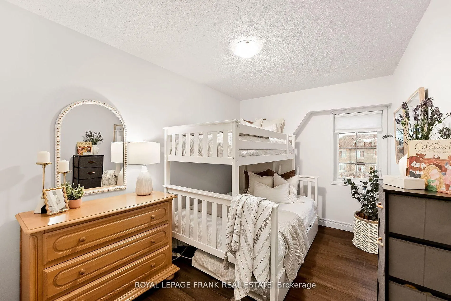 Photo 21 of 65 Sprucedale Way, Whitby, Pringle Creek — HOMEH