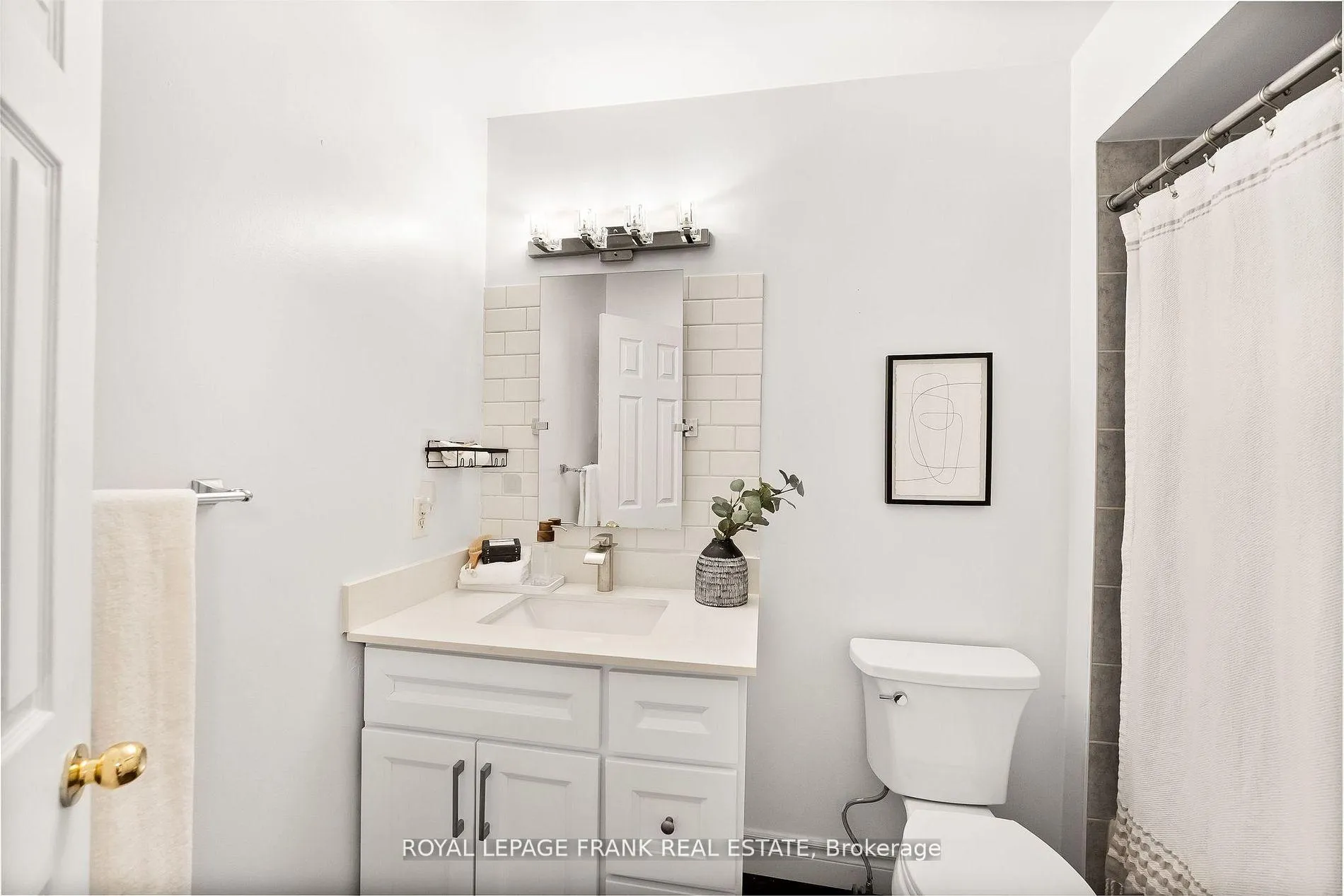 Photo 23 of 65 Sprucedale Way, Whitby, Pringle Creek — HOMEH
