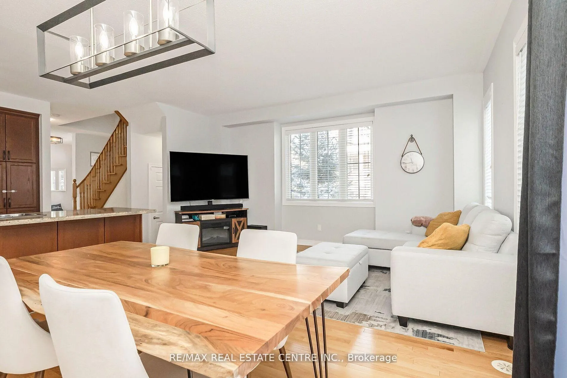 Photo 20 of 27 Cedar Lake Crescent, Brampton, Bram West — HOMEH