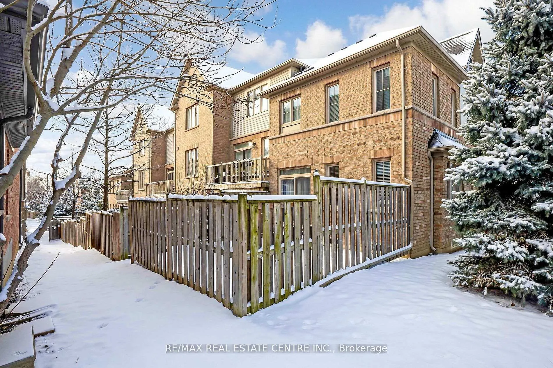 Photo 34 of 27 Cedar Lake Crescent, Brampton, Bram West — HOMEH