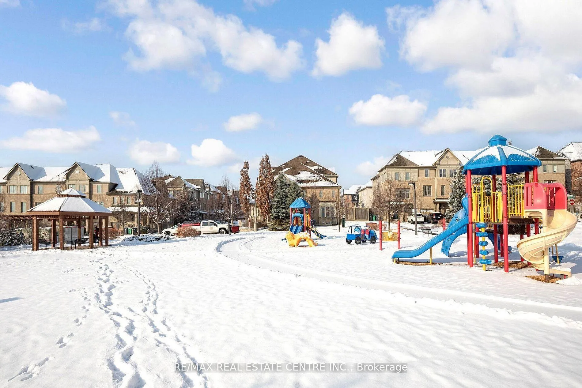 Photo 39 of 27 Cedar Lake Crescent, Brampton, Bram West — HOMEH