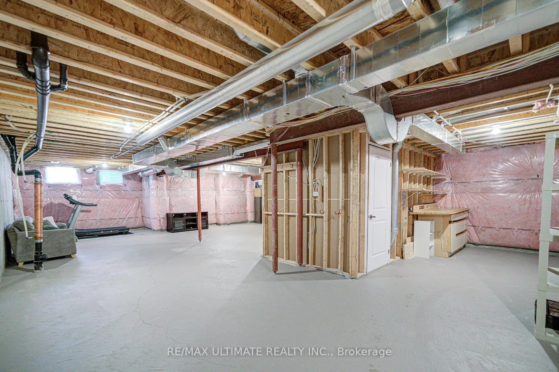 Photo 43 of 53 Amarillo Road, Brampton, Sandringham-Wellington — HOMEH