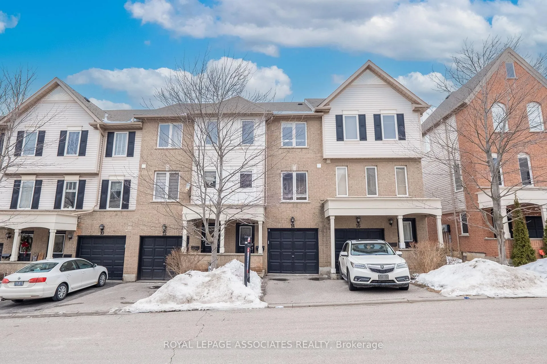 Photo 2 of 14 McGonigal Lane, Ajax, Central West — HOMEH