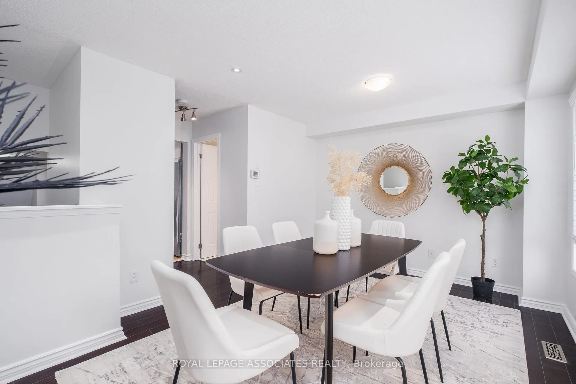 Photo 8 of 14 McGonigal Lane, Ajax, Central West — HOMEH