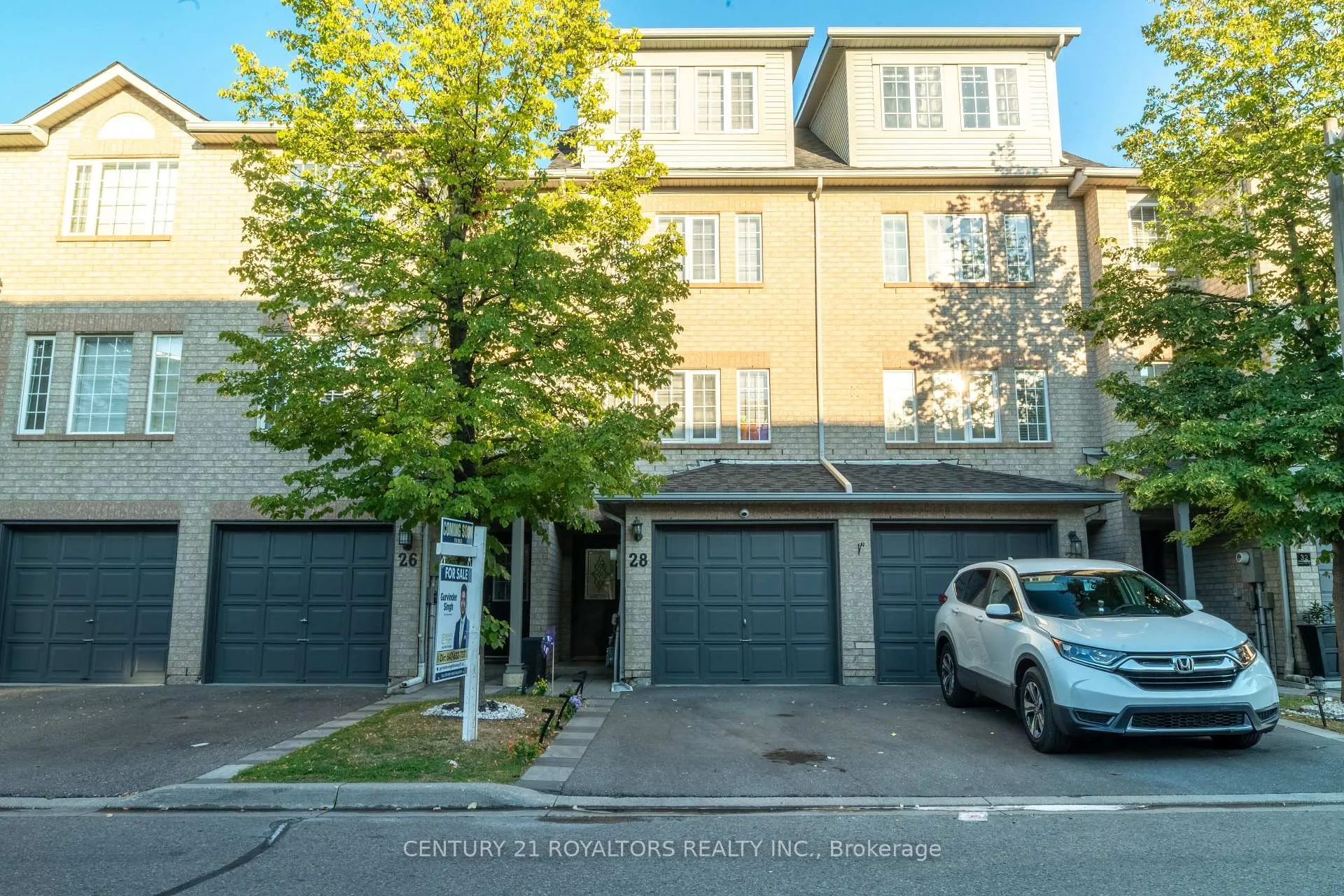 Photo 1 of 28 Spadina Road, Brampton, Brampton East — HOMEH