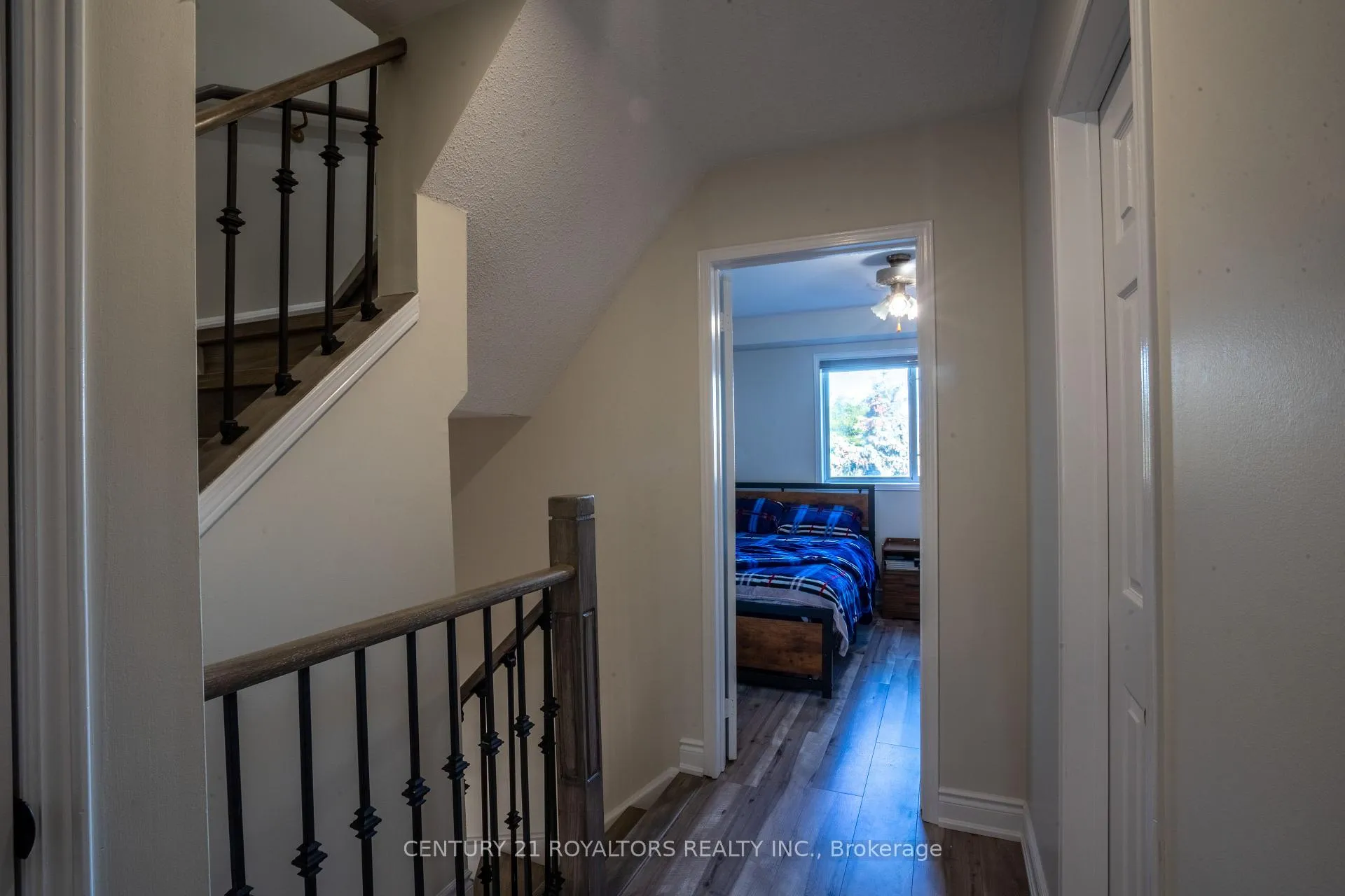 Photo 17 of 28 Spadina Road, Brampton, Brampton East — HOMEH