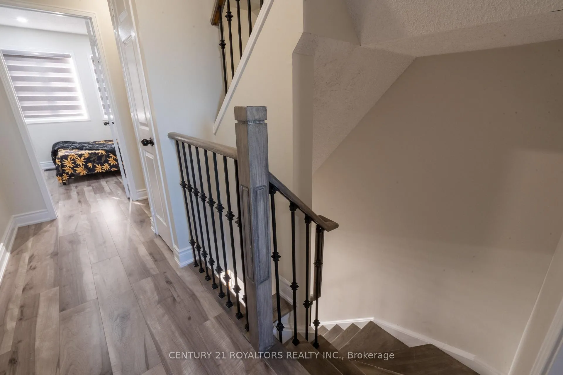 Photo 23 of 28 Spadina Road, Brampton, Brampton East — HOMEH