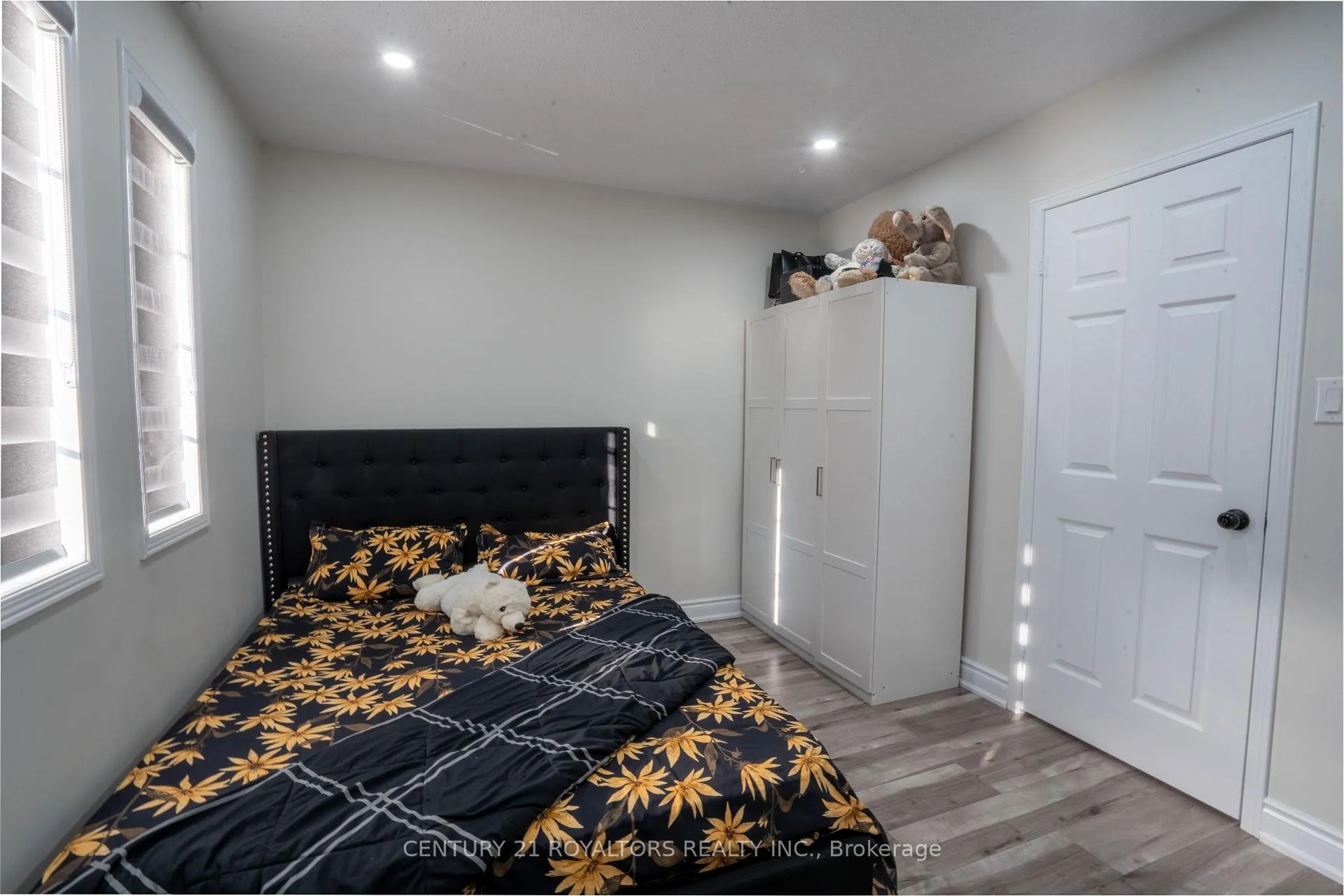 Photo 25 of 28 Spadina Road, Brampton, Brampton East — HOMEH